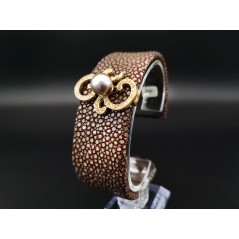 Rochenlederarmband - 750er Goldapplikation mit 51 Diamanten und Tahitiperle